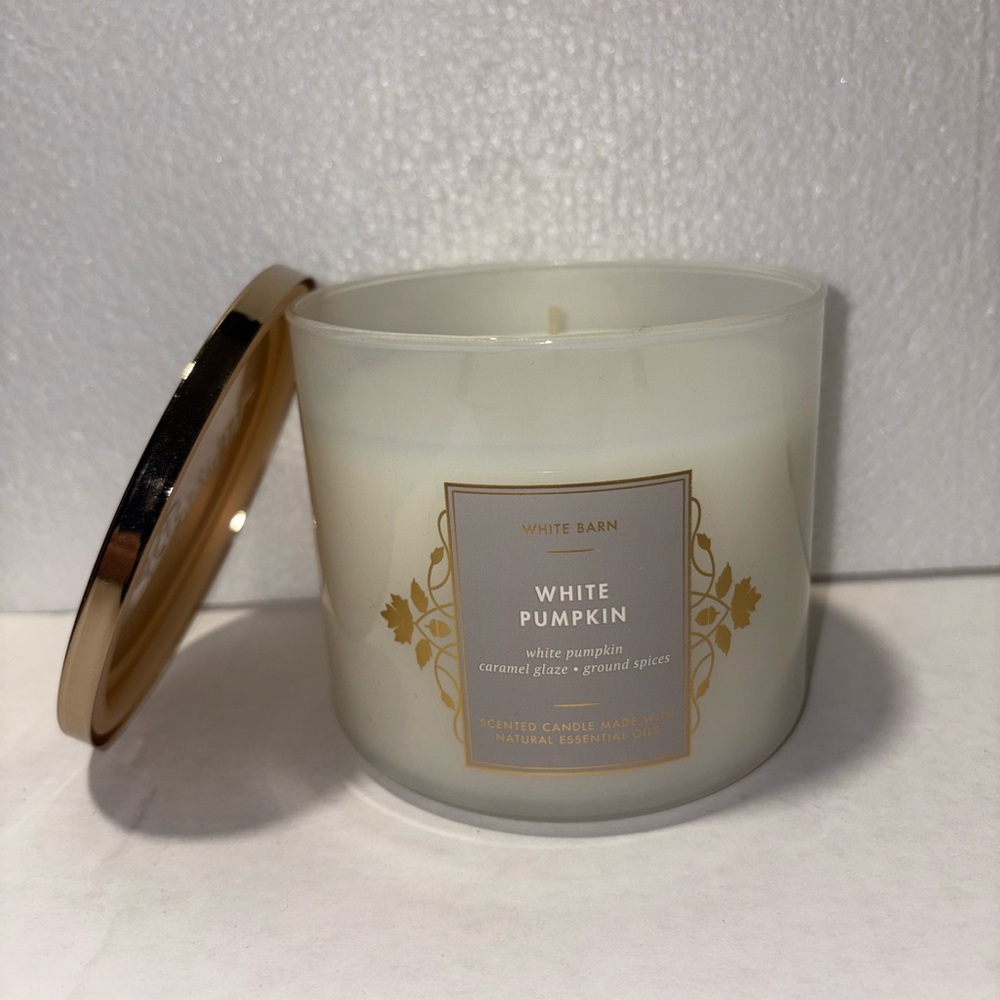 White Barn White Pumpkin Candle